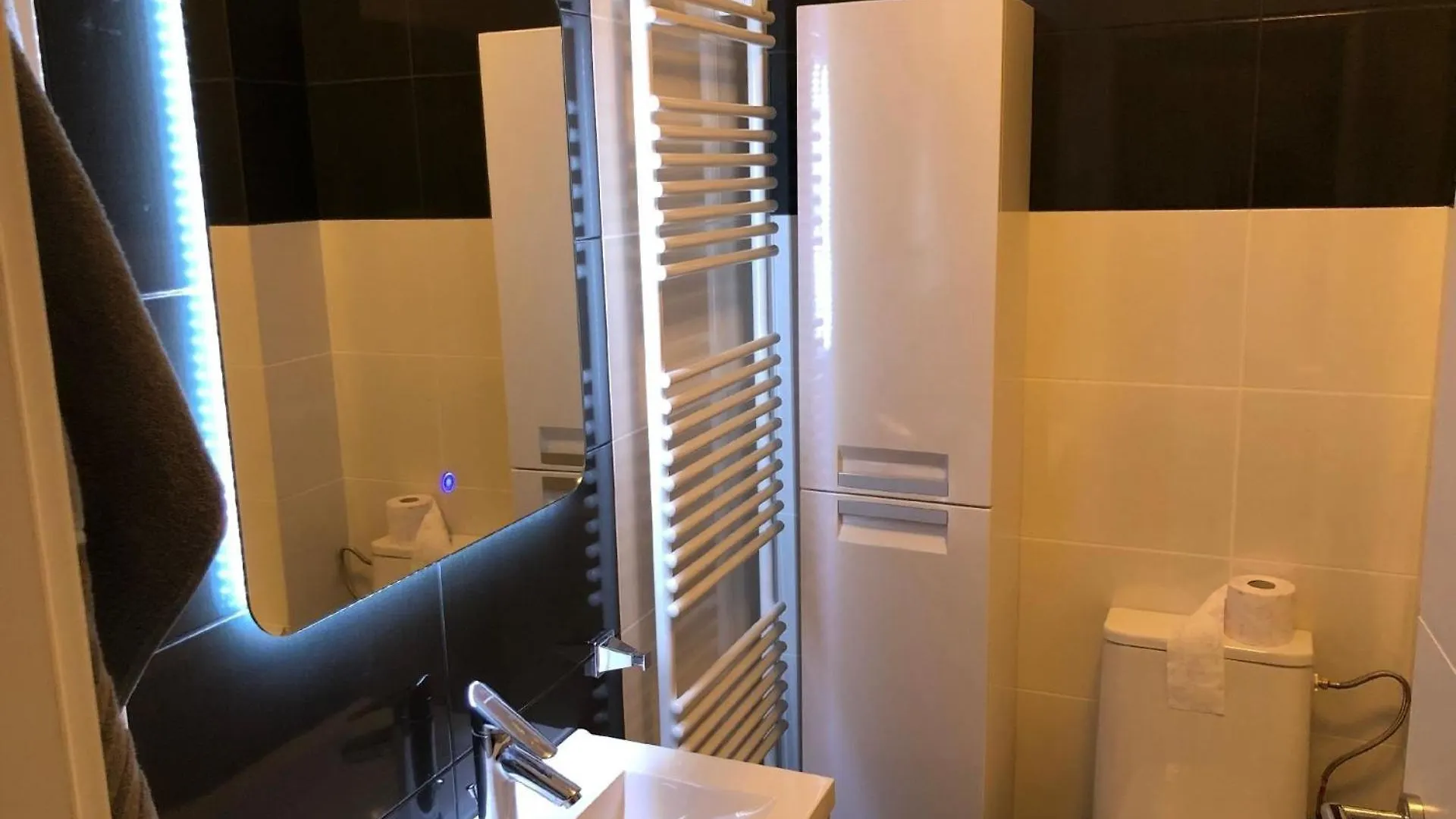 Luxurious Penthouse-Apartment P1 Bucharest 0*,